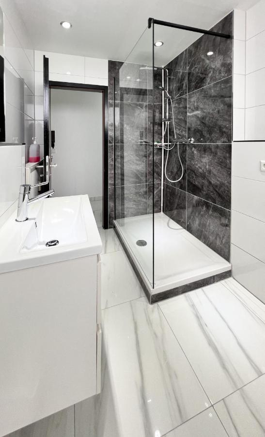 Modernes Apartment Mit Stil In City Lage Karlsruhe Esterno foto